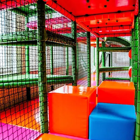 Szafir 홀리데이파크 *